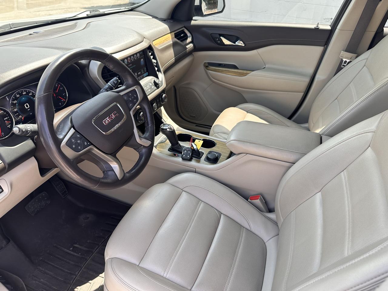 GMC Acadia FWD 4dr Denali 2019