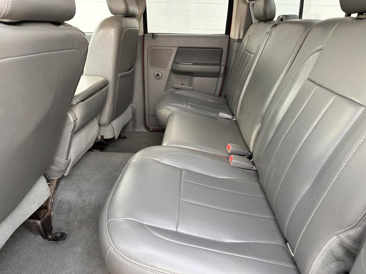 Dodge Ram 2500 4dr Quad Cab 140.5 4WD Laramie 2006