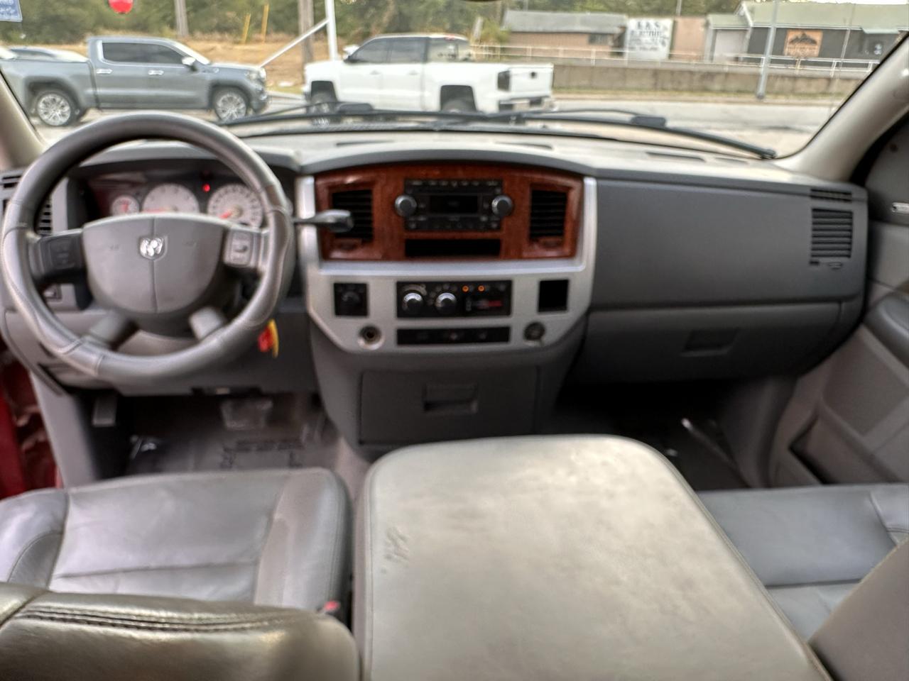 Dodge Ram 2500 4dr Quad Cab 140.5 4WD Laramie 2006