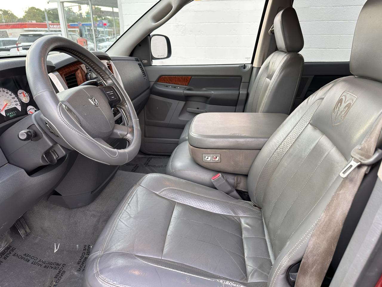 Dodge Ram 2500 4dr Quad Cab 140.5 4WD Laramie 2006
