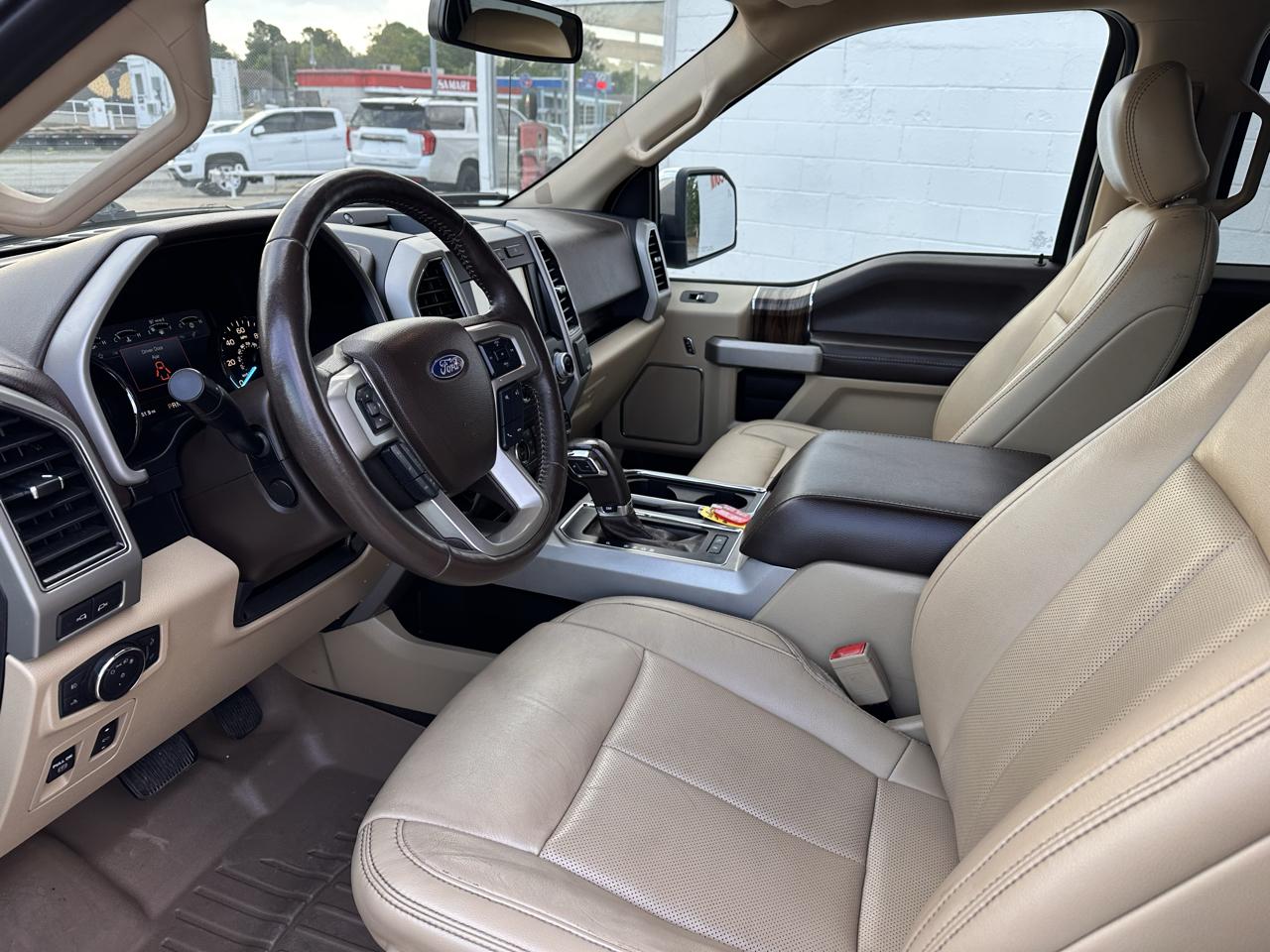 Ford F-150 4WD SuperCrew 139" Lariat 2020