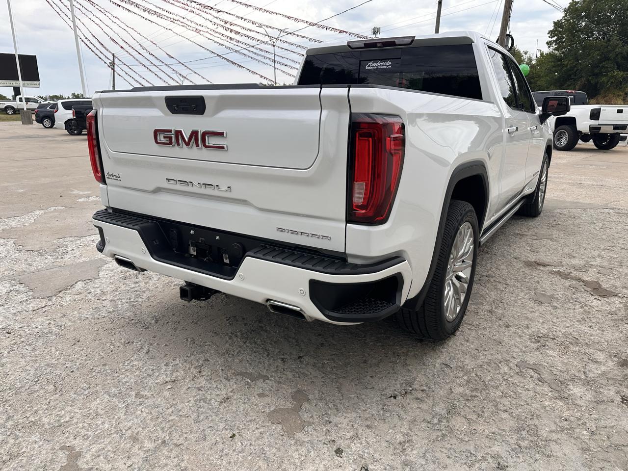 GMC Sierra 1500 4WD Crew Cab 147" Denali 2019