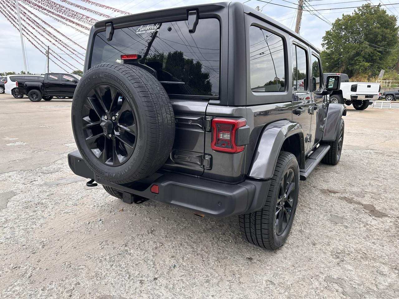 Jeep Wrangler 4xe Unlimited Sahara 4x4 2021
