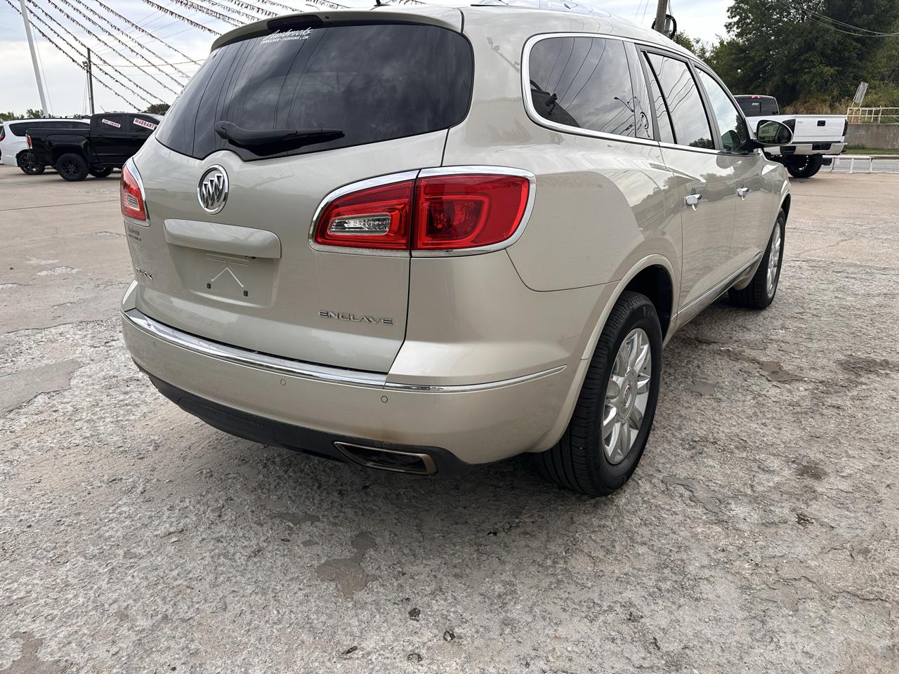 Buick Enclave FWD 4dr Leather 2015