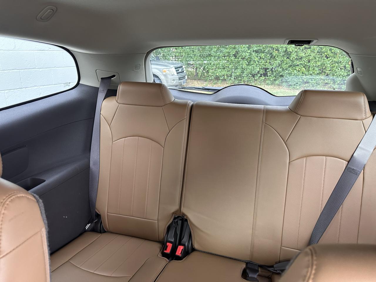 Buick Enclave FWD 4dr Leather 2015