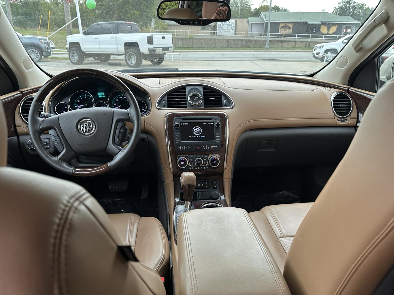 Buick Enclave FWD 4dr Leather 2015