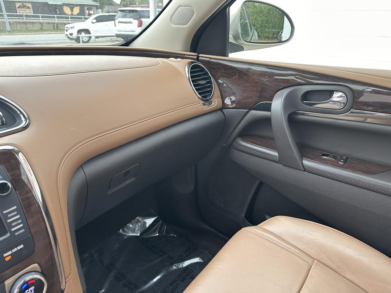 Buick Enclave FWD 4dr Leather 2015