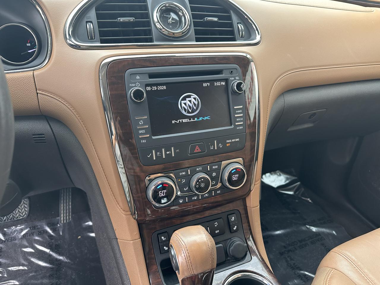 Buick Enclave FWD 4dr Leather 2015