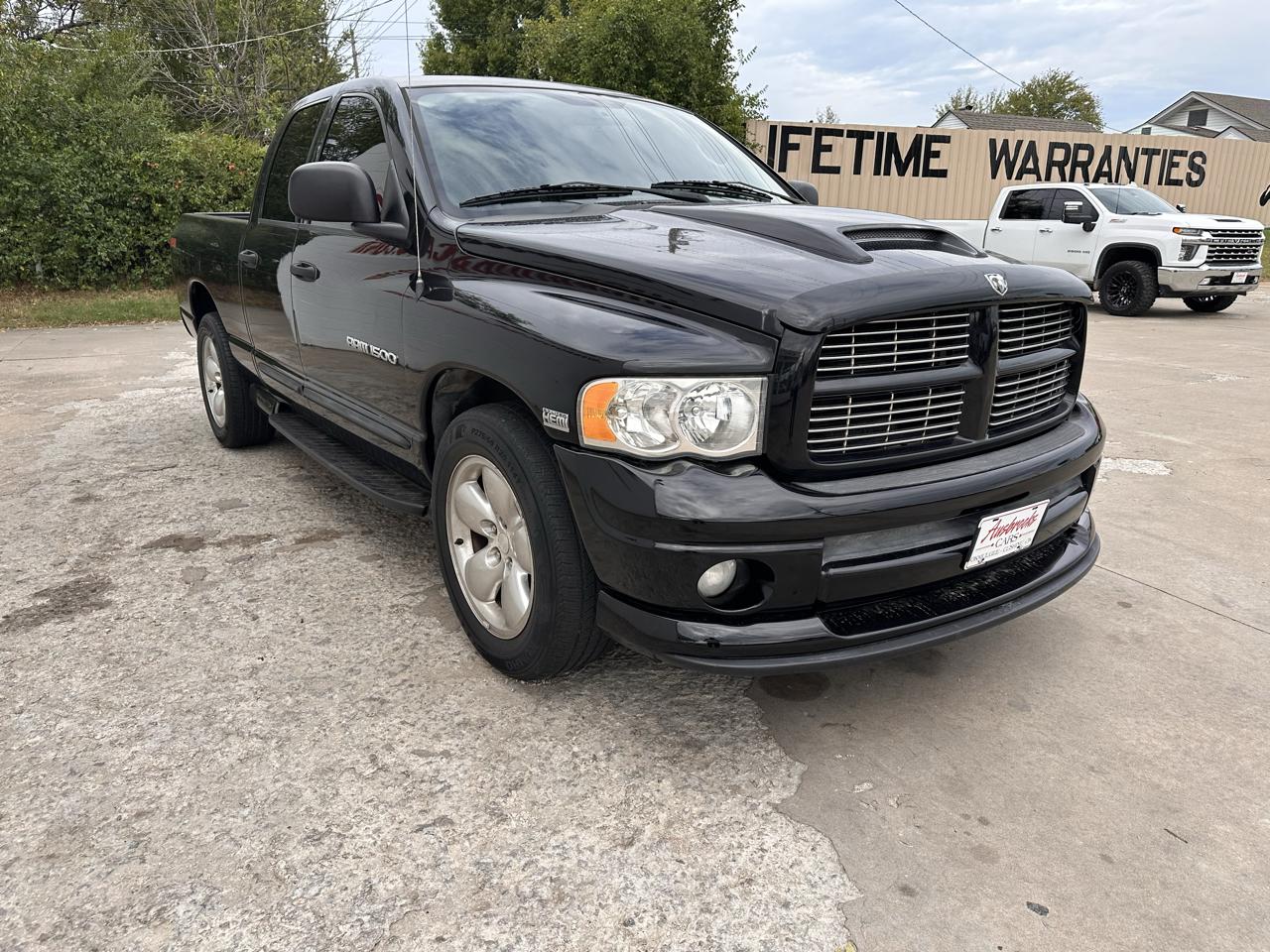 Dodge Ram 1500 4dr Quad Cab 140.5" WB SLT 2004
