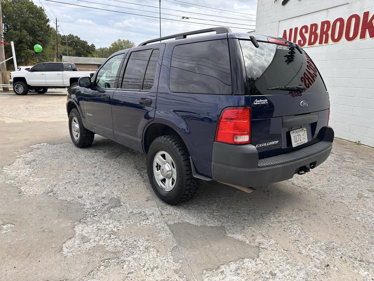 Ford Explorer 4dr 114" WB 4.0L XLS 2004