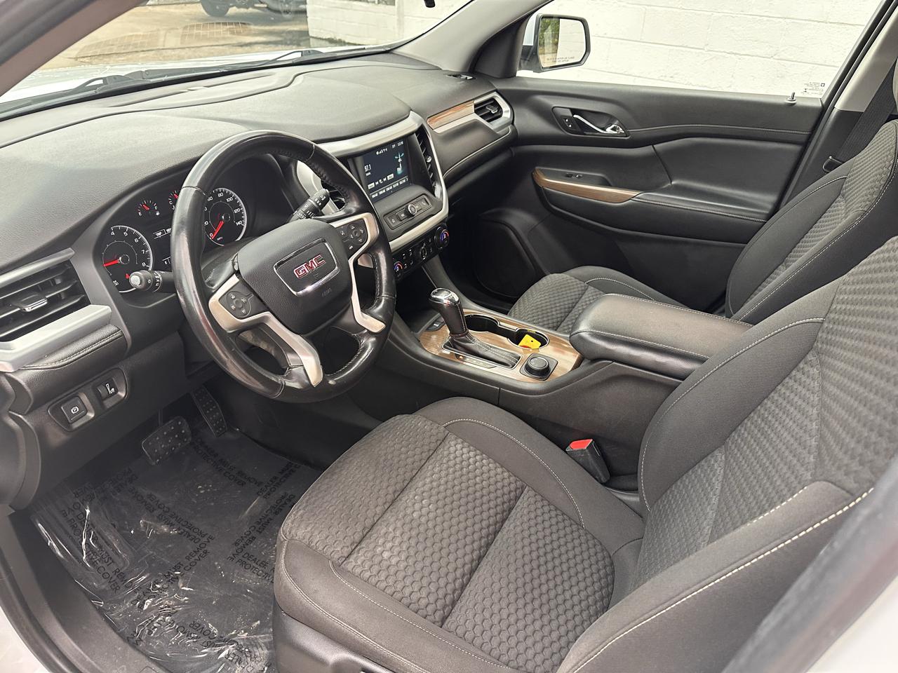 GMC Acadia AWD 4dr SLE w/SLE-1 2019