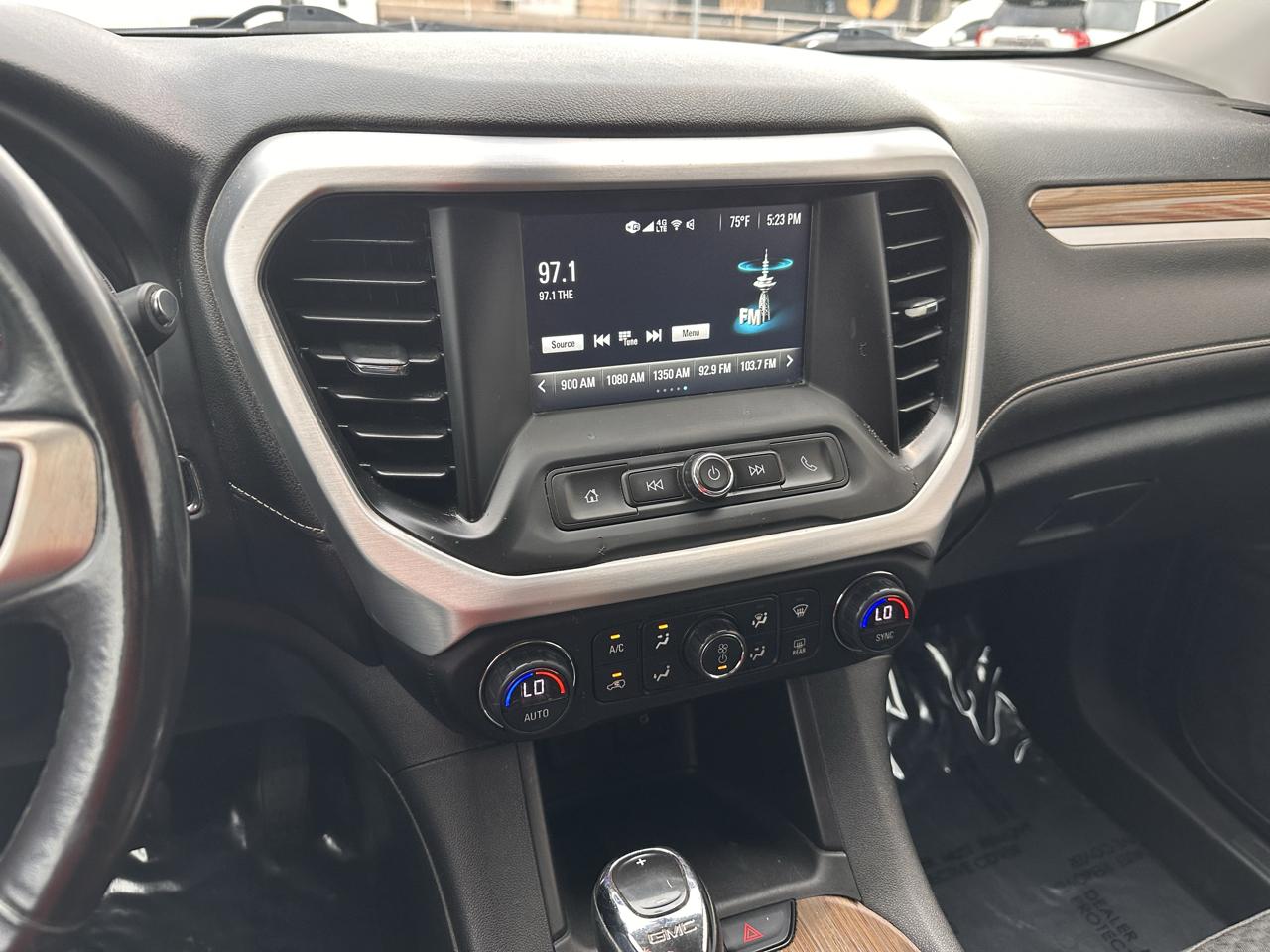 GMC Acadia AWD 4dr SLE w/SLE-1 2019