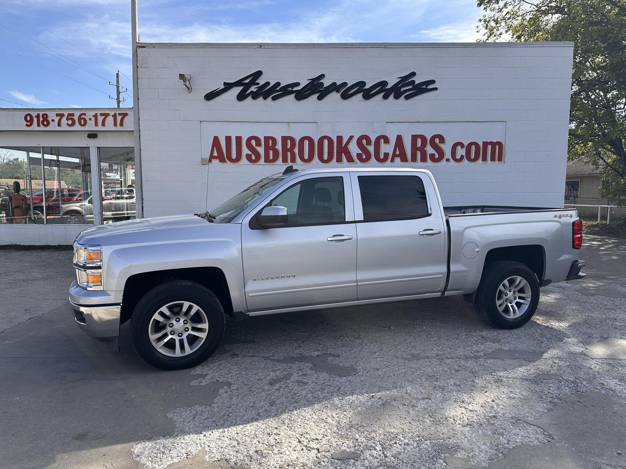 Chevrolet Silverado 1500 4WD Crew Cab 143.5" LT w/1LT 2015