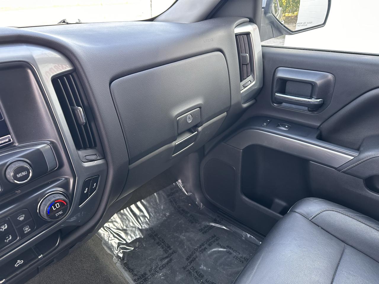 Chevrolet Silverado 1500 4WD Crew Cab 143.5" LT w/1LT 2015