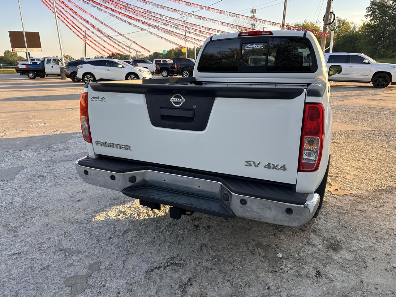 Nissan Frontier 4WD Crew Cab LWB Auto SV 2014