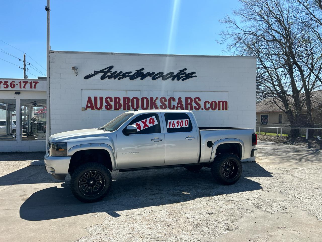2011 Chevrolet Silverado 1500 LTZ Crew Cab 4WD