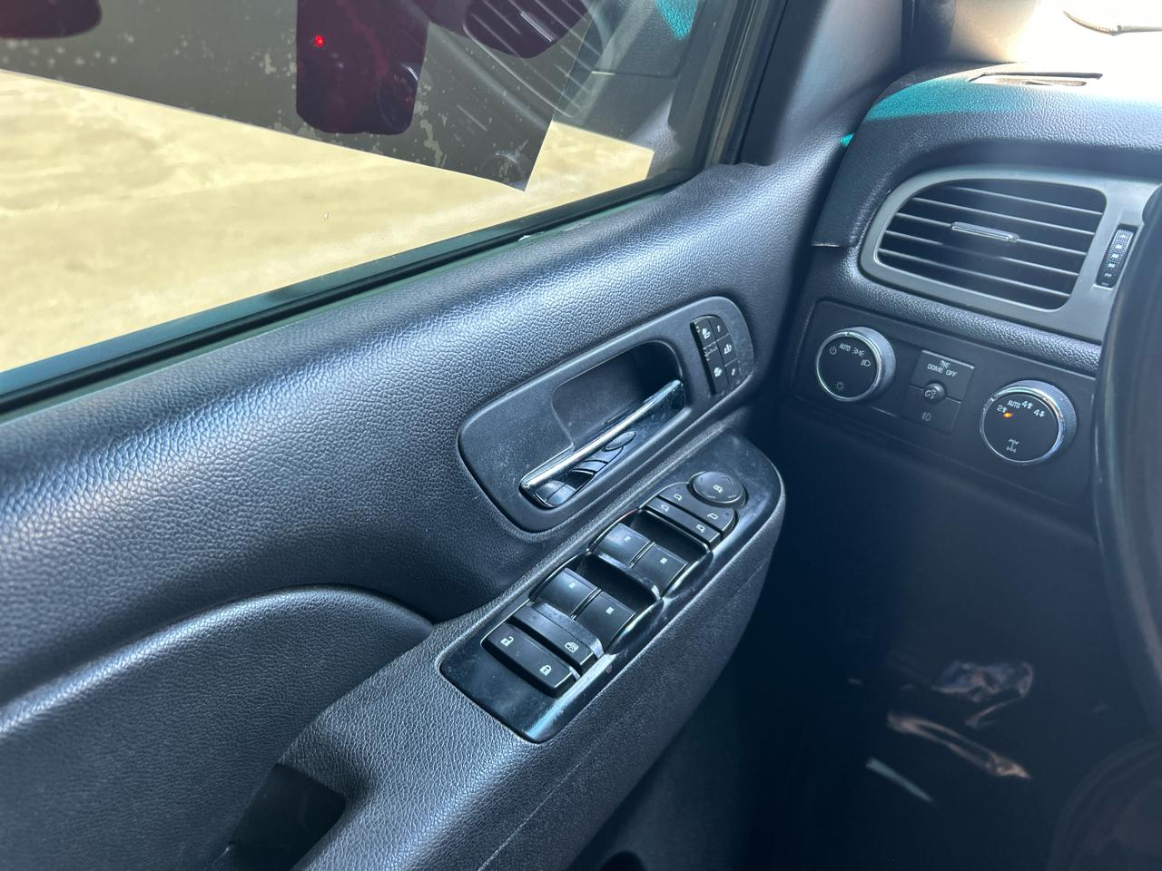 Chevrolet Silverado 1500 LTZ Crew Cab 4WD 2011