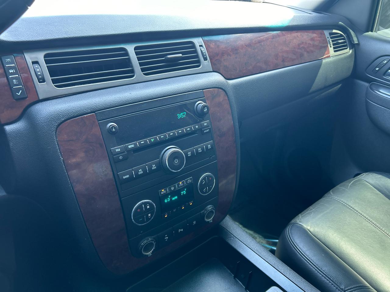 Chevrolet Silverado 1500 LTZ Crew Cab 4WD 2011