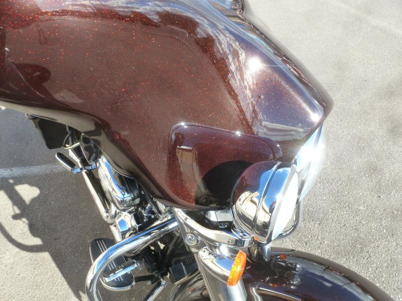 Harley-Davidson FLHXI  2011