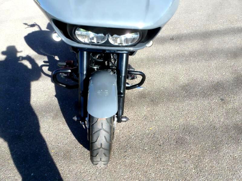 Harley-Davidson FLTRXST  2022