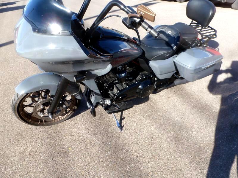 Harley-Davidson FLTRXST  2022