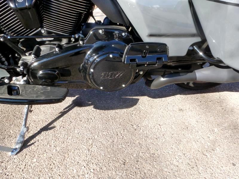 Harley-Davidson FLTRXST  2022