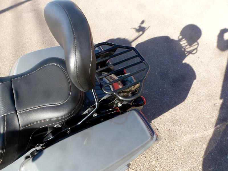 Harley-Davidson FLTRXST  2022