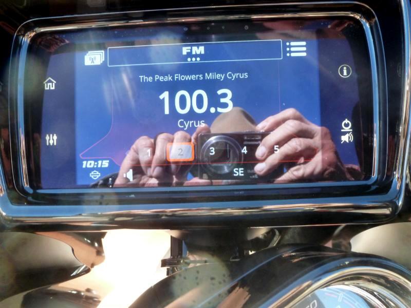 Harley-Davidson FLTRXST  2022