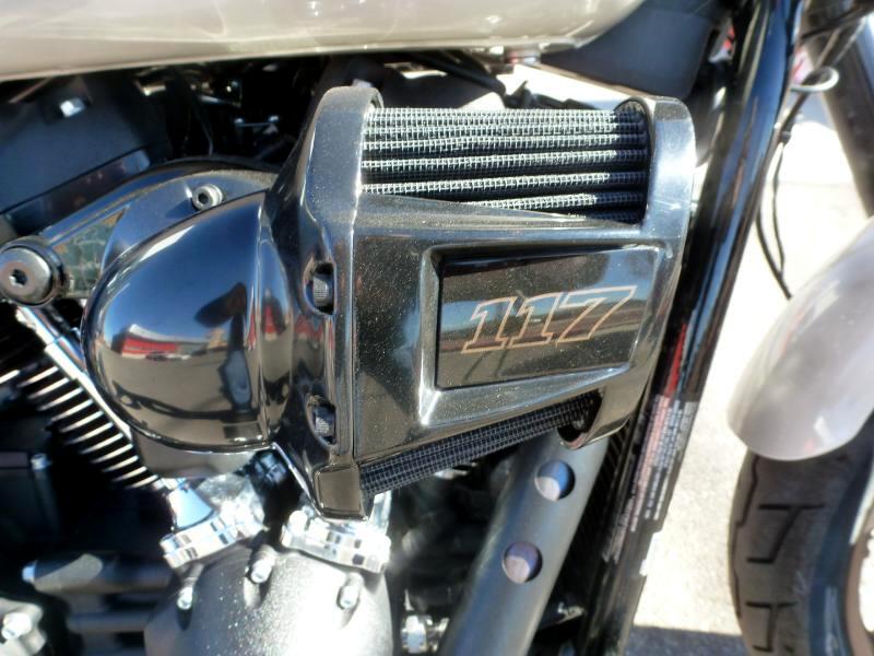 Harley-Davidson FXLRS  2023