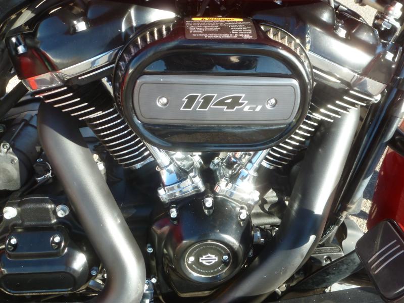 Harley-Davidson FLHXS  2022