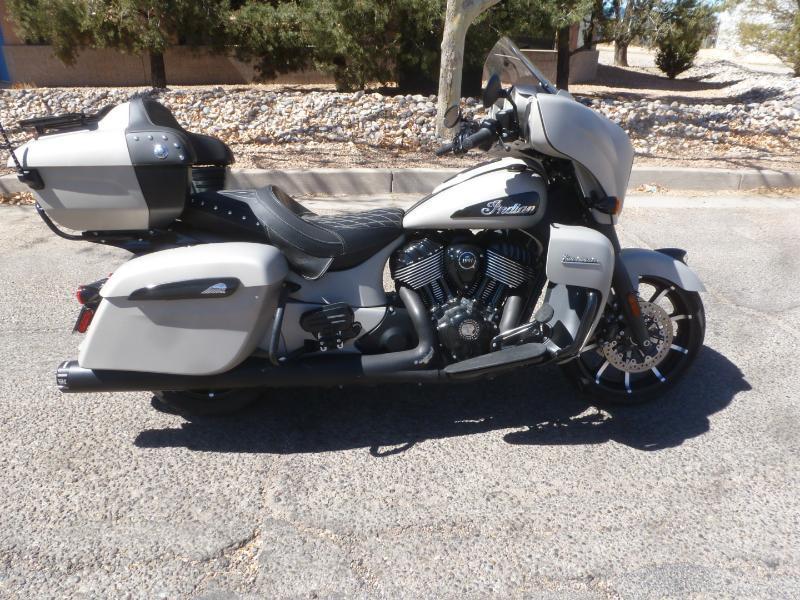 Indian Roadmaster Dark Horse  2022