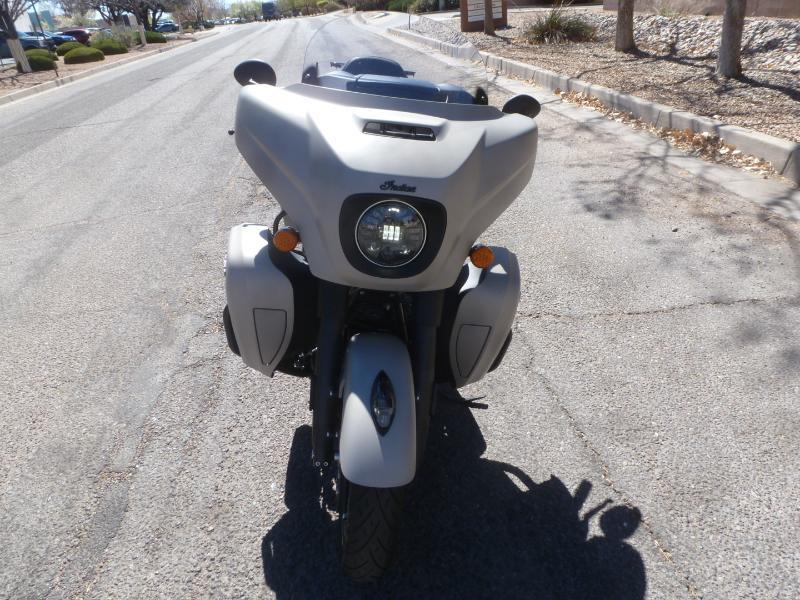 Indian Roadmaster Dark Horse  2022