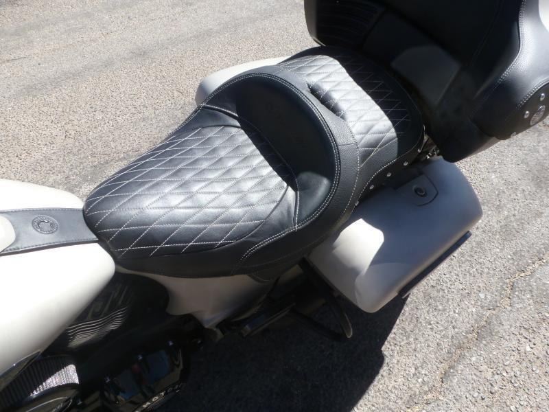 Indian Roadmaster Dark Horse  2022