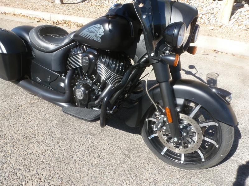 Indian Springfield Dark Horse  2019