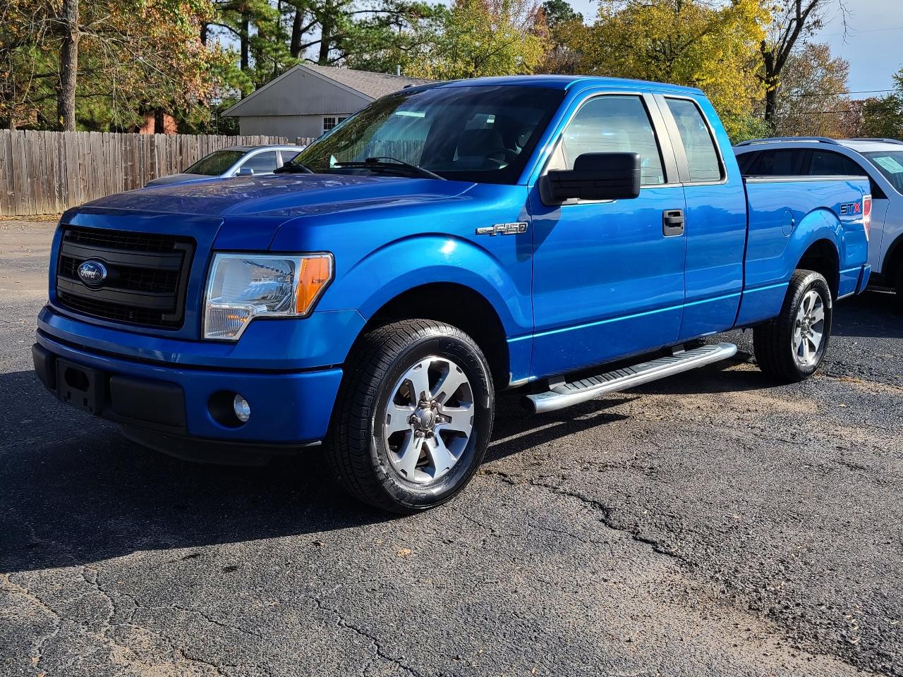 Ford F-150 2WD SuperCab 145" Lariat 2013