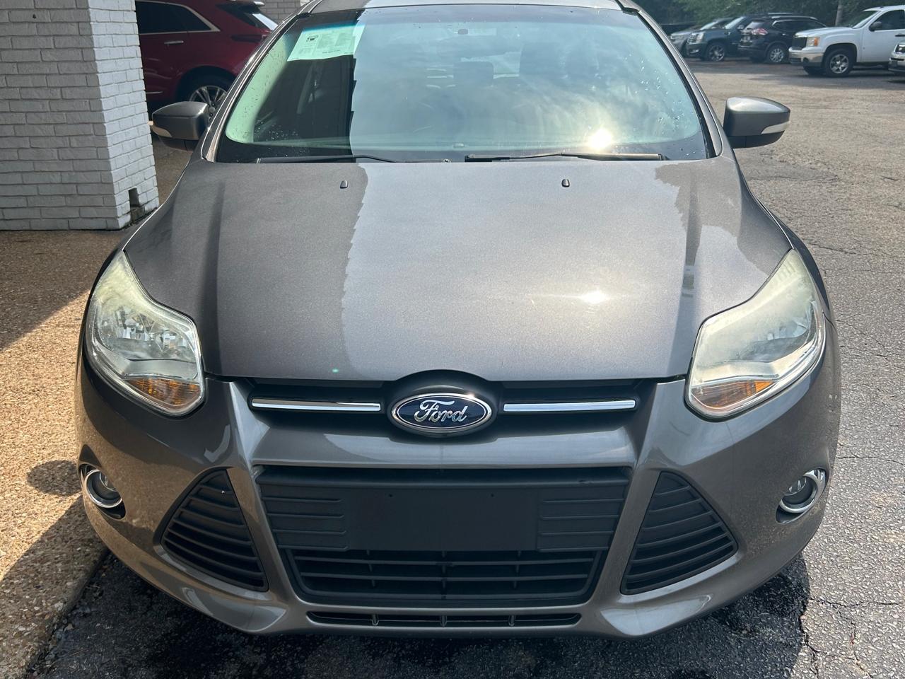 Ford Focus 5dr HB SE 2014
