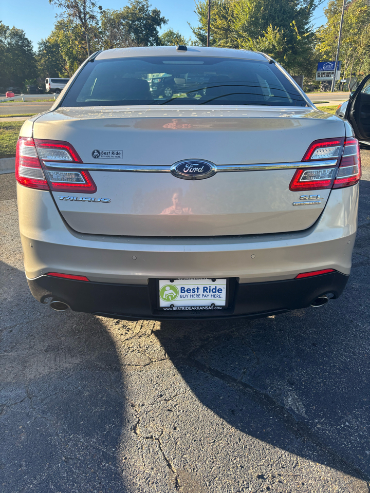 Ford Taurus SEL FWD 2018 Ford Taurus SEL FWD 2018