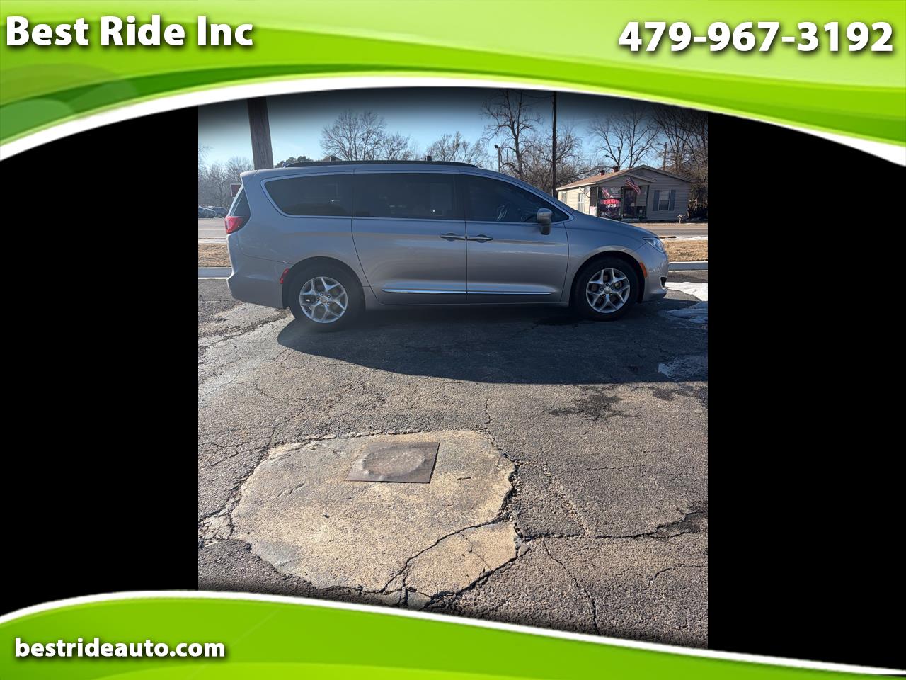 2017 Chrysler Pacifica Touring-L