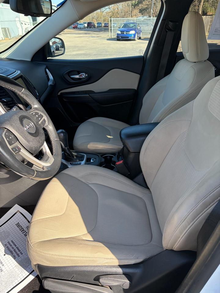 Jeep Cherokee Latitude 4WD 2015