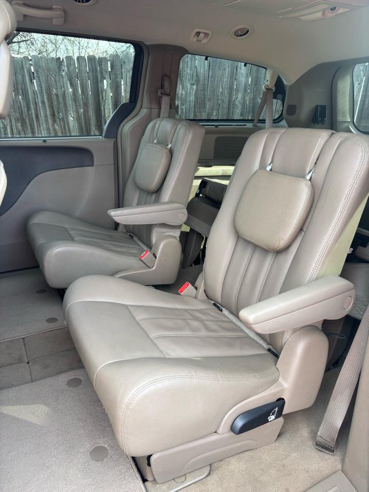 Chrysler Town & Country Touring 2016