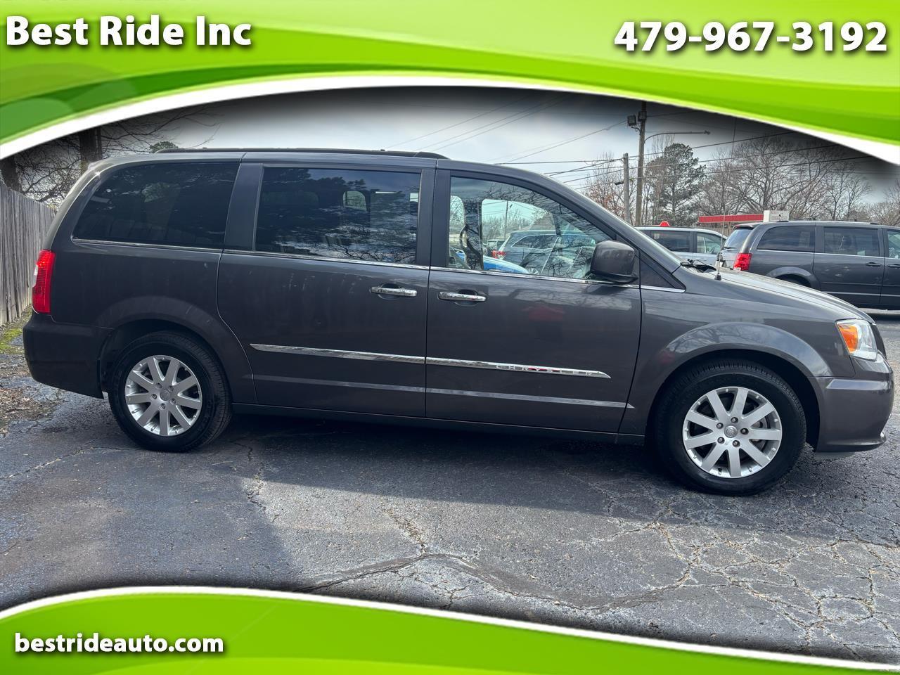 Chrysler Town & Country Touring 2016