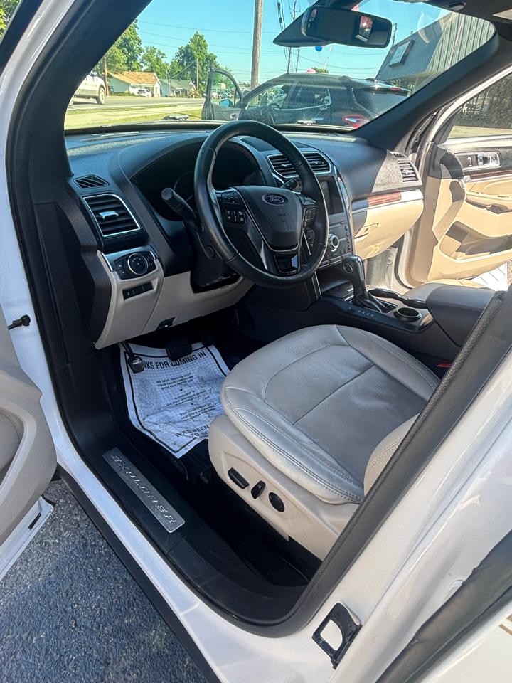 Ford Explorer Limited FWD 2019