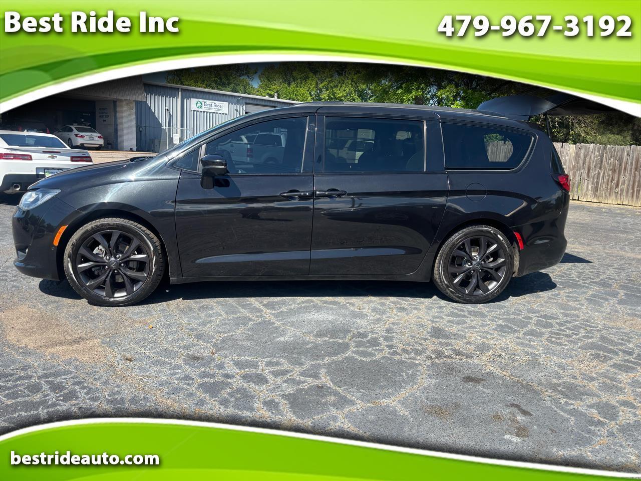 Chrysler Pacifica Limited 2019