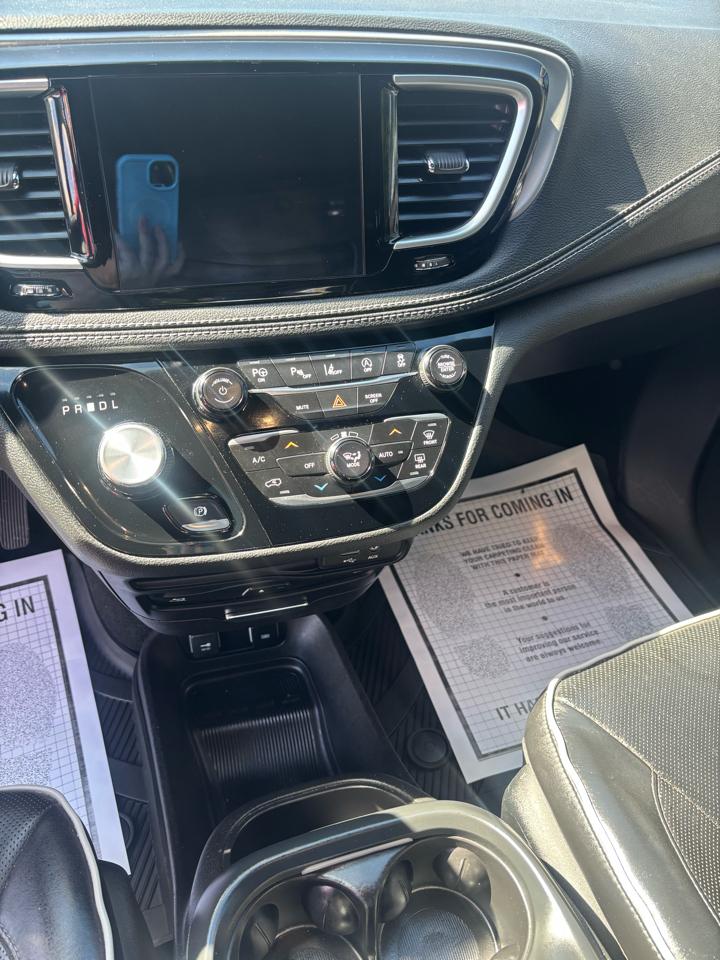 Chrysler Pacifica Limited 2019