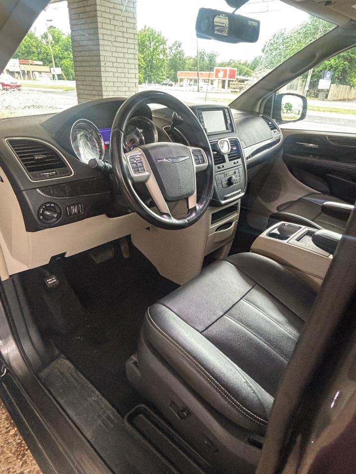 Chrysler Town & Country Touring-L 2016