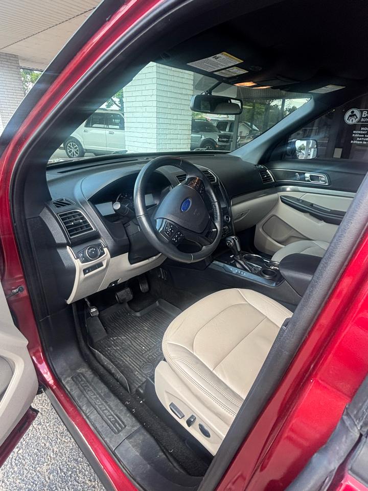 Ford Explorer XLT FWD 2018