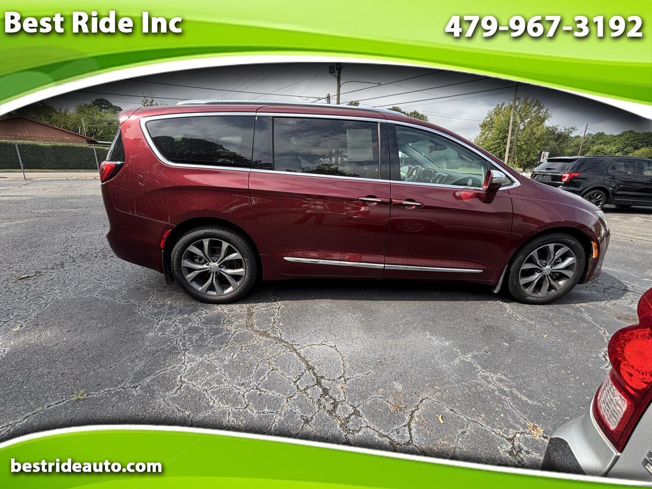 Chrysler Pacifica Limited 2017