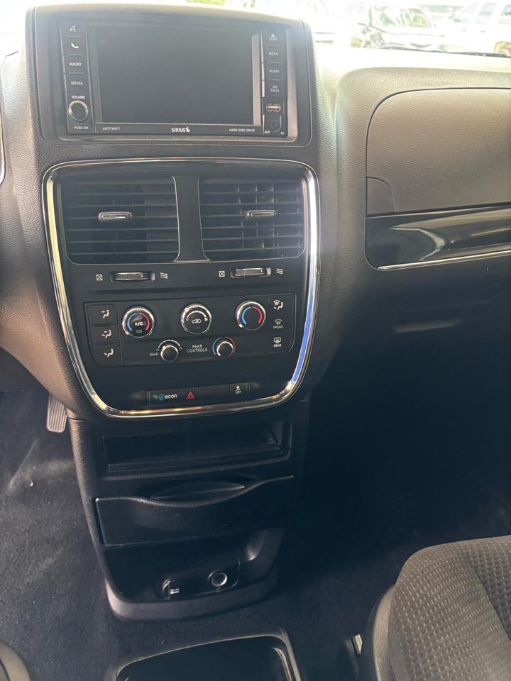 Dodge Grand Caravan SE 2018