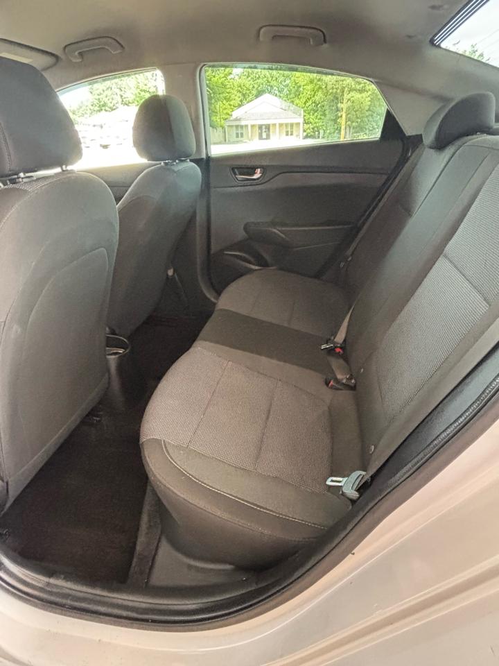 Hyundai Accent SE 4-Door 6A 2021
