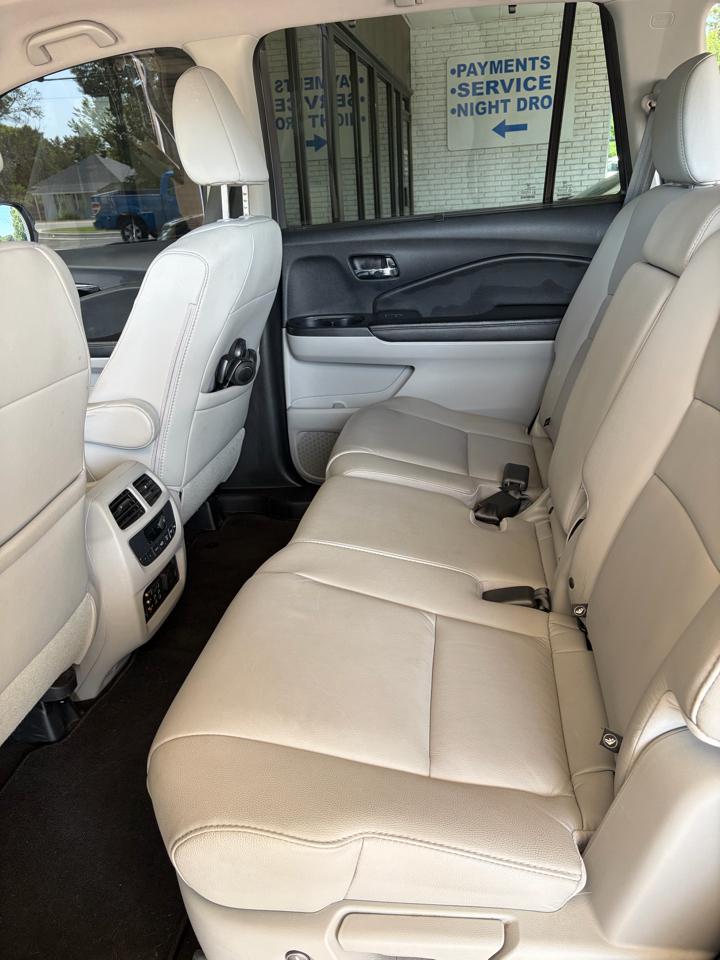 Honda Pilot Touring 2WD 2017
